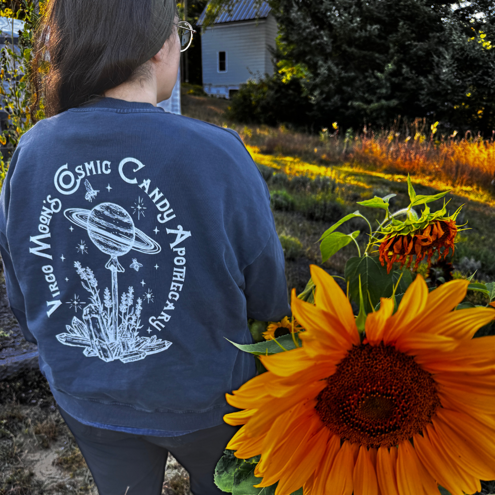 Everything is Connected - Unisex Boxy Vintage Washed Sweatshirt